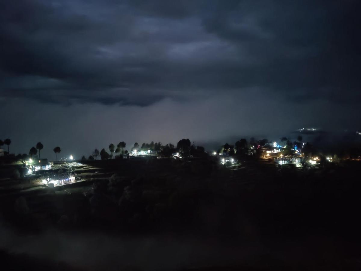 Bhanu Homestay, Kasar Devi アルモラ エクステリア 写真